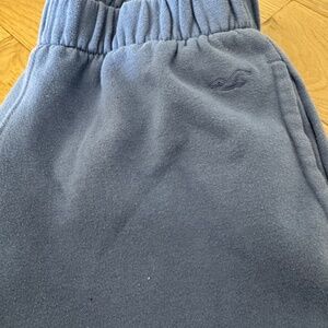 Hollister - Women's Size XS blue sweatpants